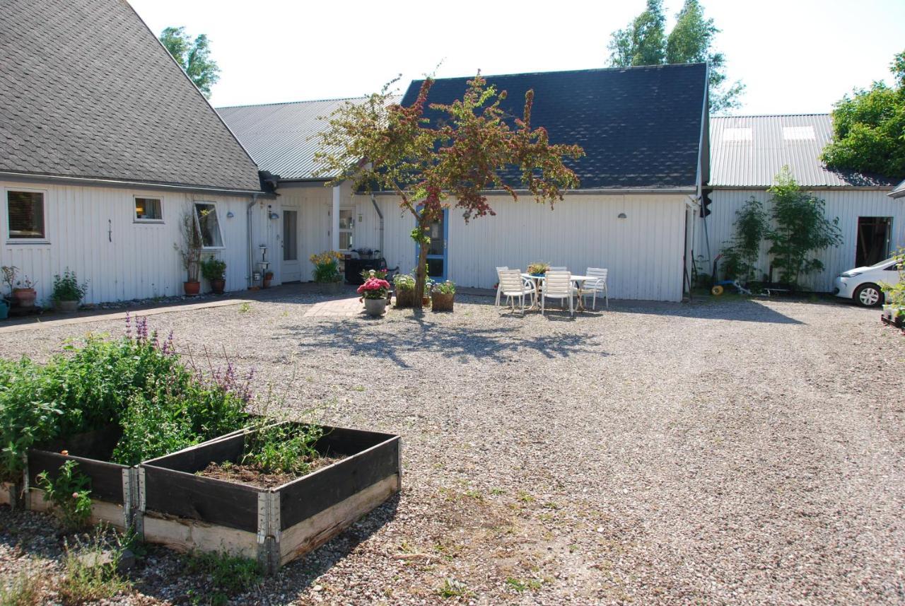 Quistgaarden Bed & Breakfast Spjellerup Exterior photo