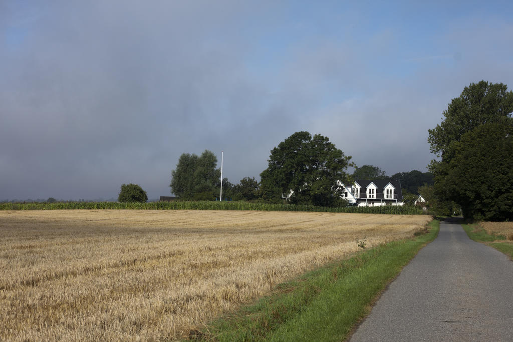 Quistgaarden Bed & Breakfast Spjellerup Exterior photo